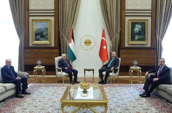 Cumhurbaşkanı Erdoğan, Mahmud Abbas ile görüştü! 'Türkiye'nin önceliği Gazze'de acil ateşkesin sağlanması'